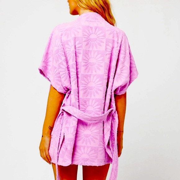LSPACE SOLIEL TERRY ROBE ROSEBUD PINK/PURPLE SIZE M/L NWT STILL IN POLY BAG - Picture 5 of 9